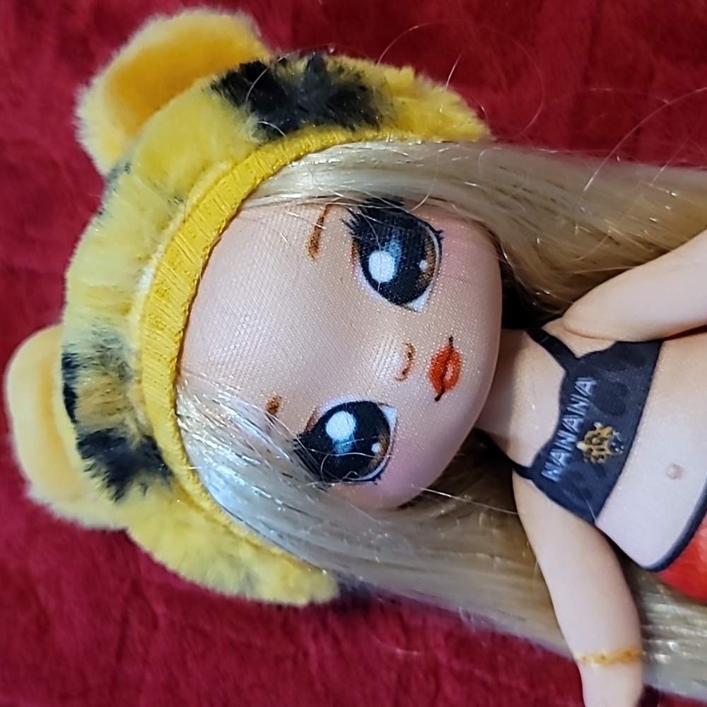 MGA Entertainment Na Na Na Surprise Doll 7" Jennel Jaguar